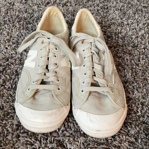 Women’s Size 9 New Balance Sneakers